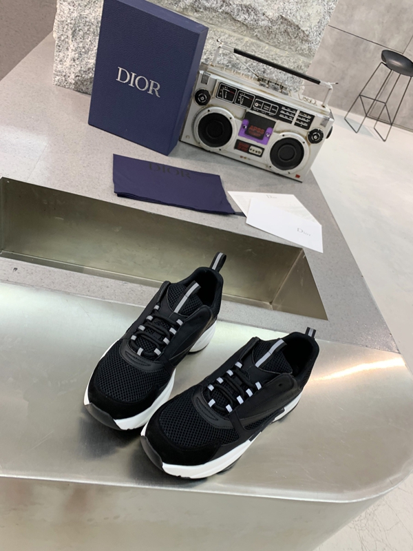 ディオール靴細部ディテール